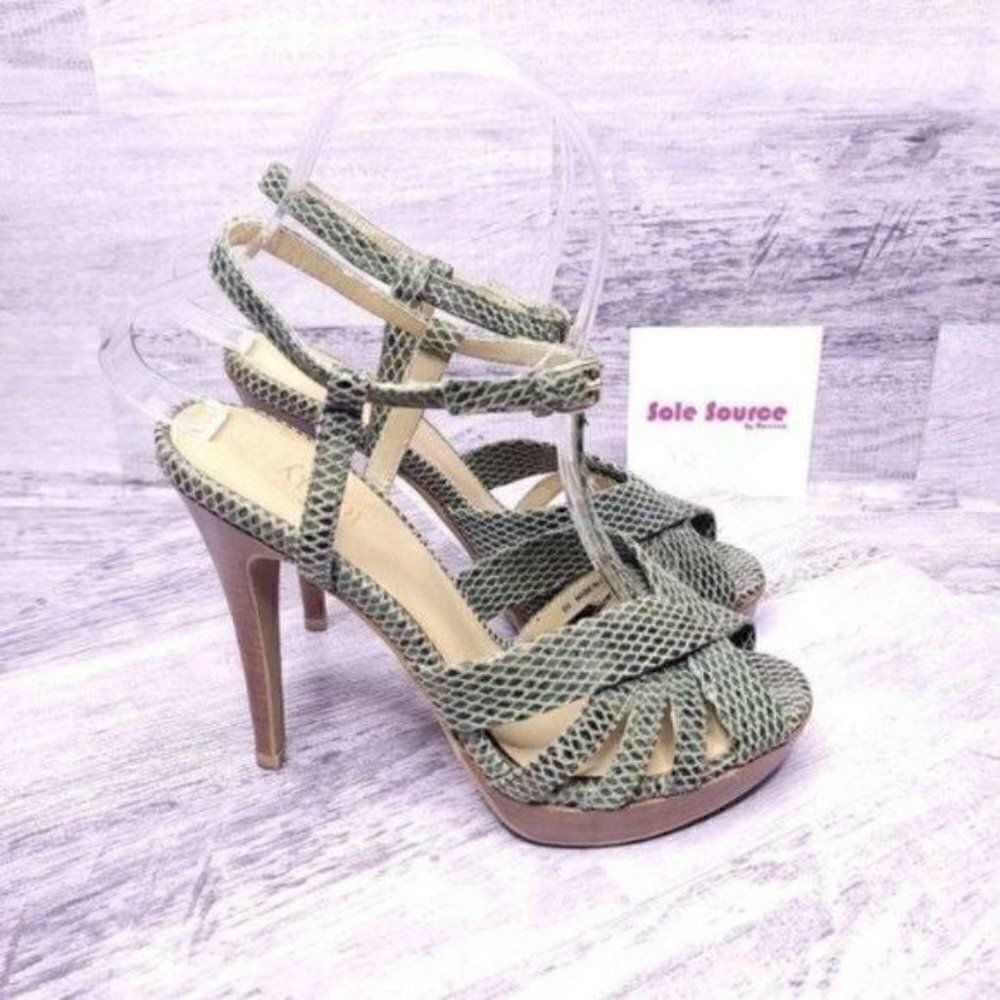 Levity Platform Faux Snake Embossed Heeled Sandal Green Women's sz 6